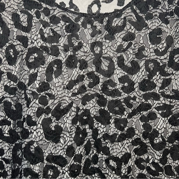 Chico's Cheetah Chaser Black Lace Overlay Blouse Liquid Knit Nylon Top Size XL - Picture 6 of 11